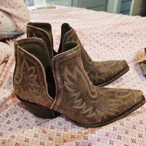 Ariat Dixon Booties